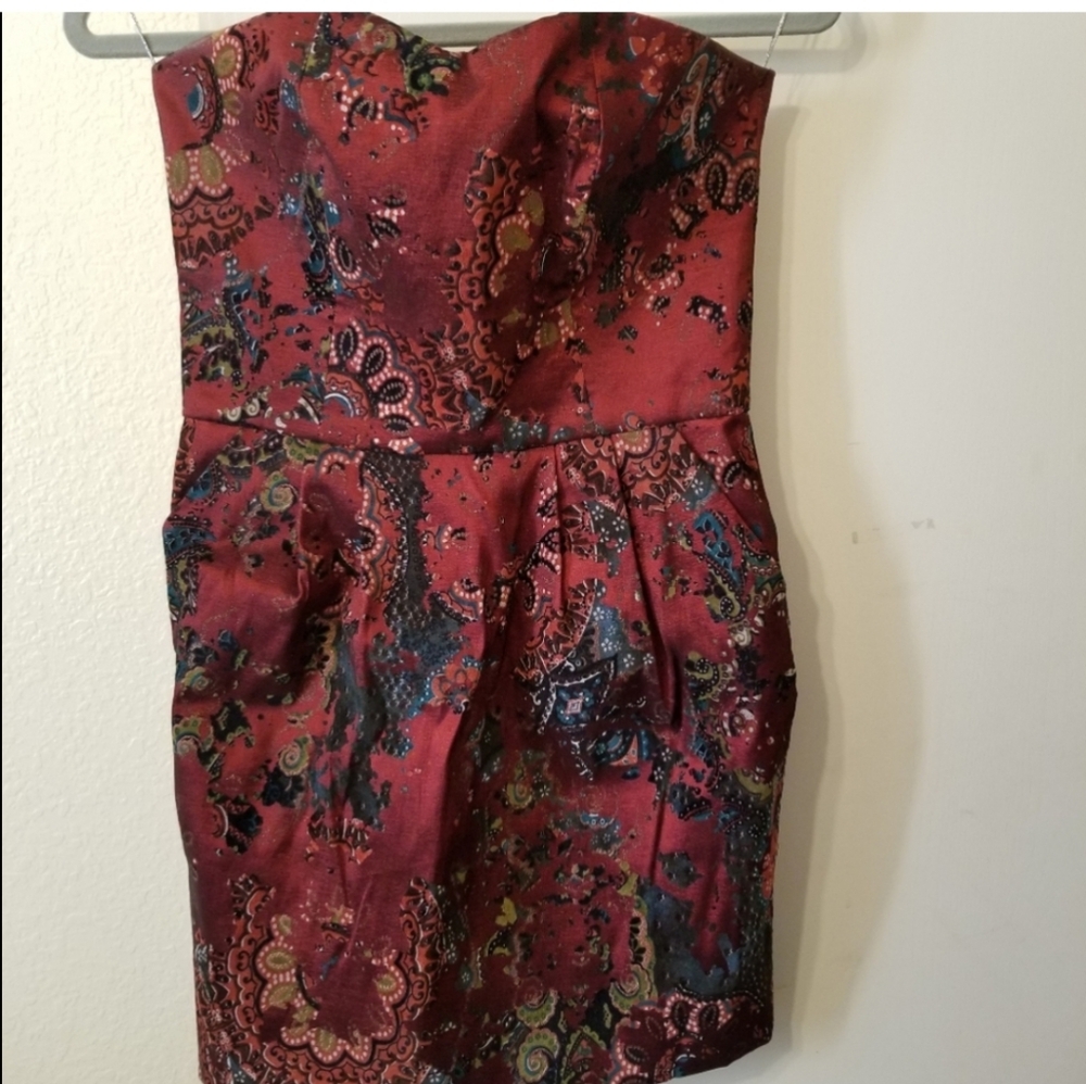 JLEE Burgundy Strapless  Mini Dress Size 6